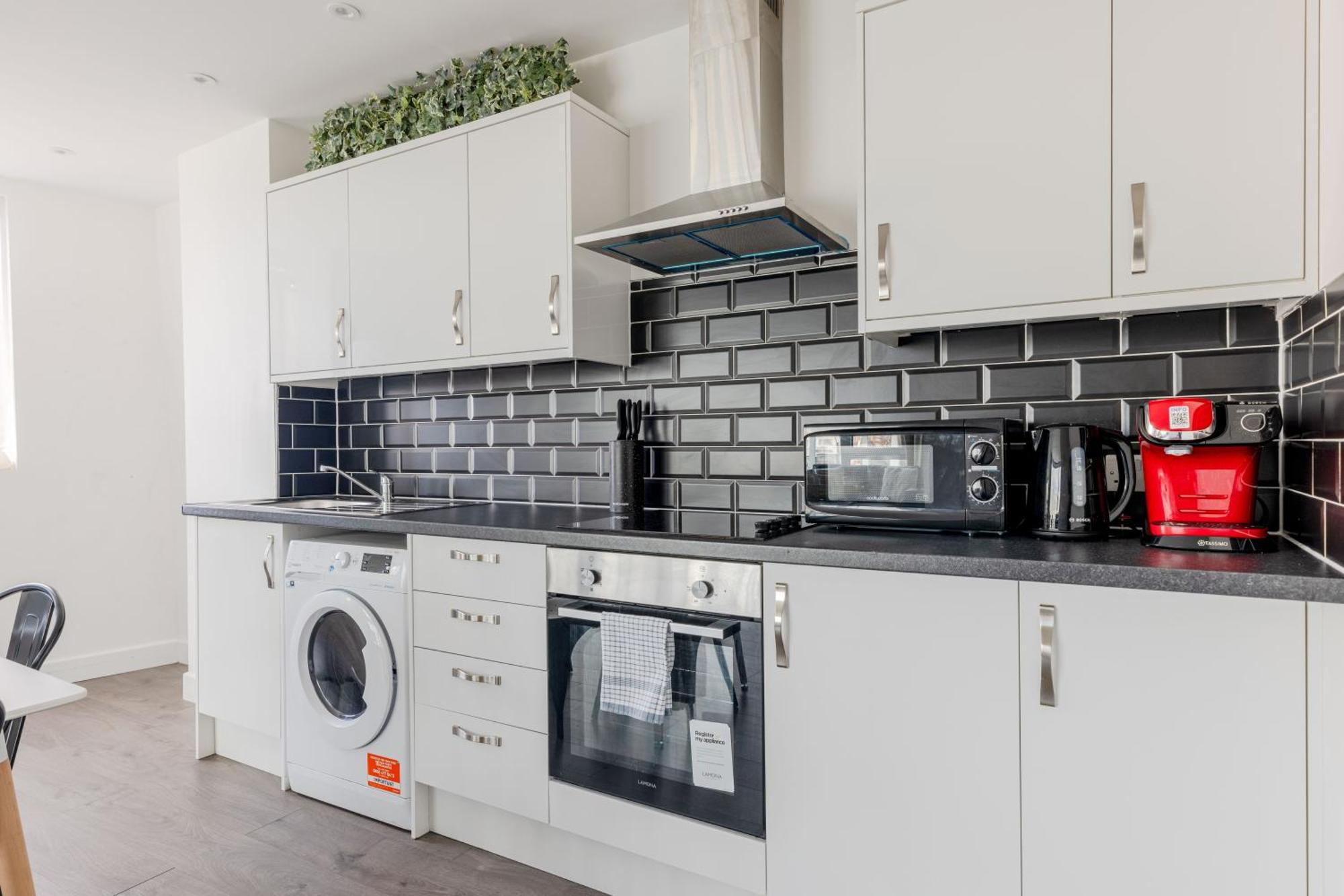 Boutique Vertigo Apartment Central Kingston/London Kingston upon Thames  Ngoại thất bức ảnh