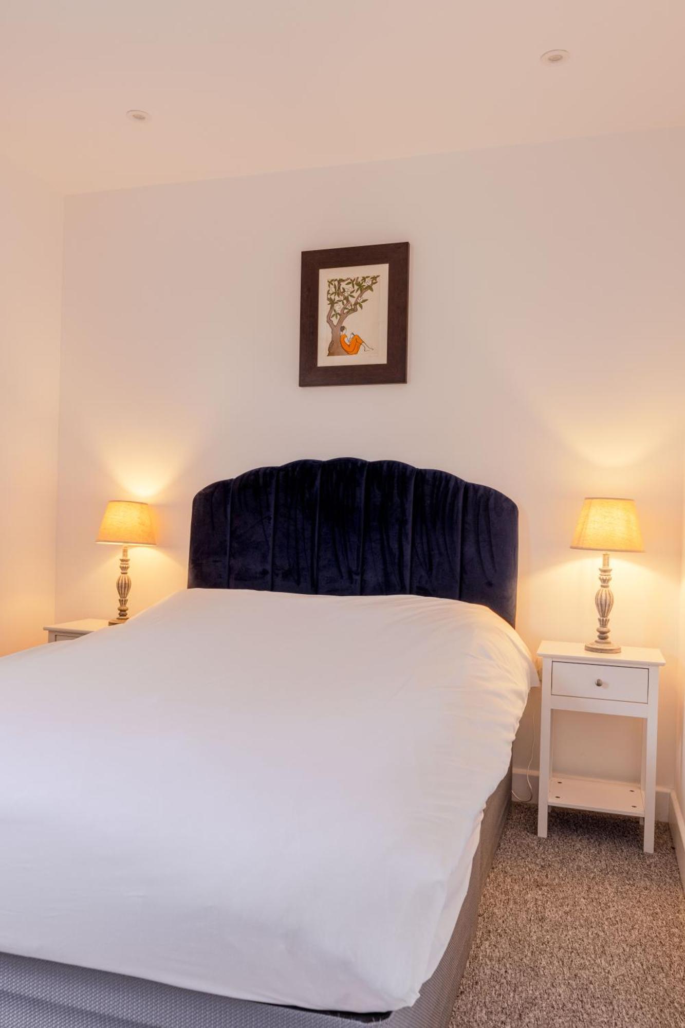 Boutique Vertigo Apartment Central Kingston/London Kingston upon Thames  Ngoại thất bức ảnh